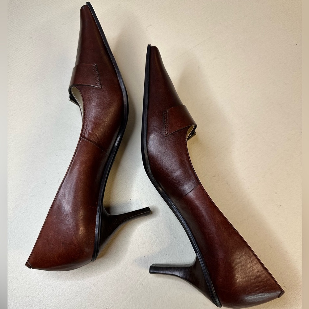 Joan & David Brown Leather Heels with Pointed Toe - Picture 10 of 10